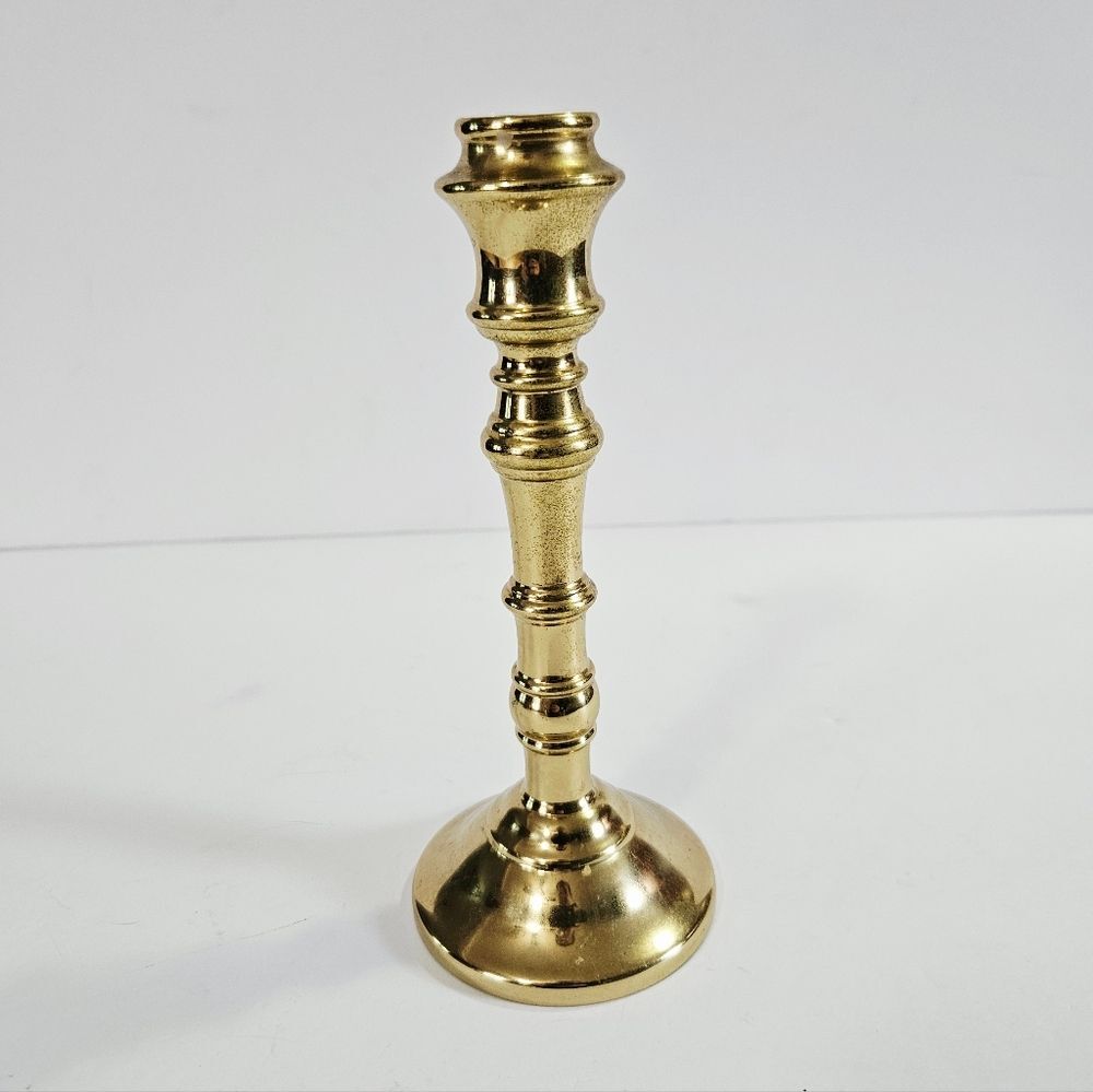 Vintage Virginia Metalcrafters Yorktown Heady Brass Taper Candlestick Holder